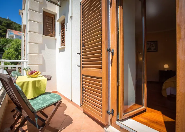 Lapad Royal Feriehus