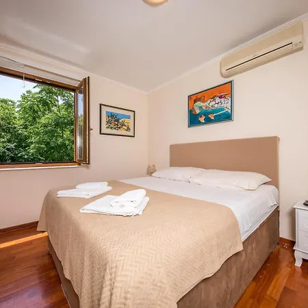 Ferienhaus Lapad Royal *