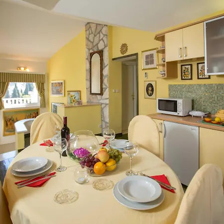 Ferienhaus Lapad Royal