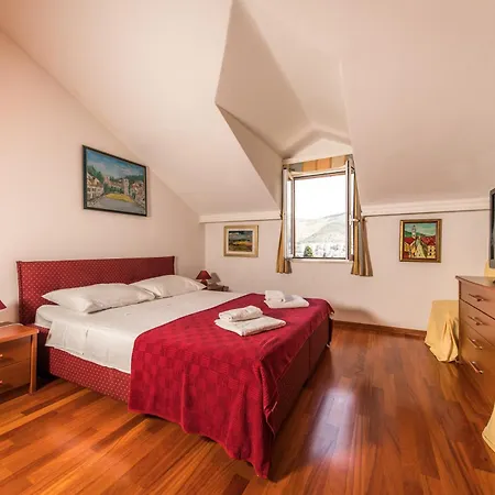 Hébergement de vacances Lapad Royal *